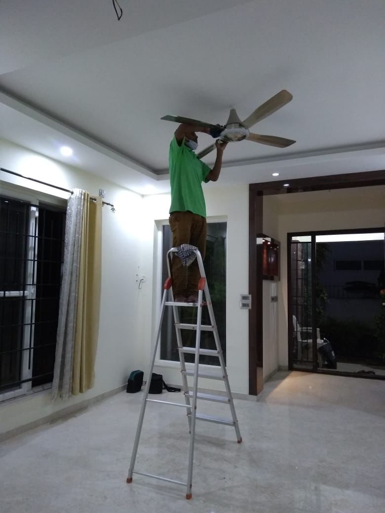 service-img